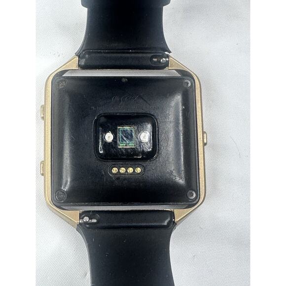 Fitbit Blaze Smart Fitness Watch Charger Extra Watch Band Workout Works - Picture 5 of 8